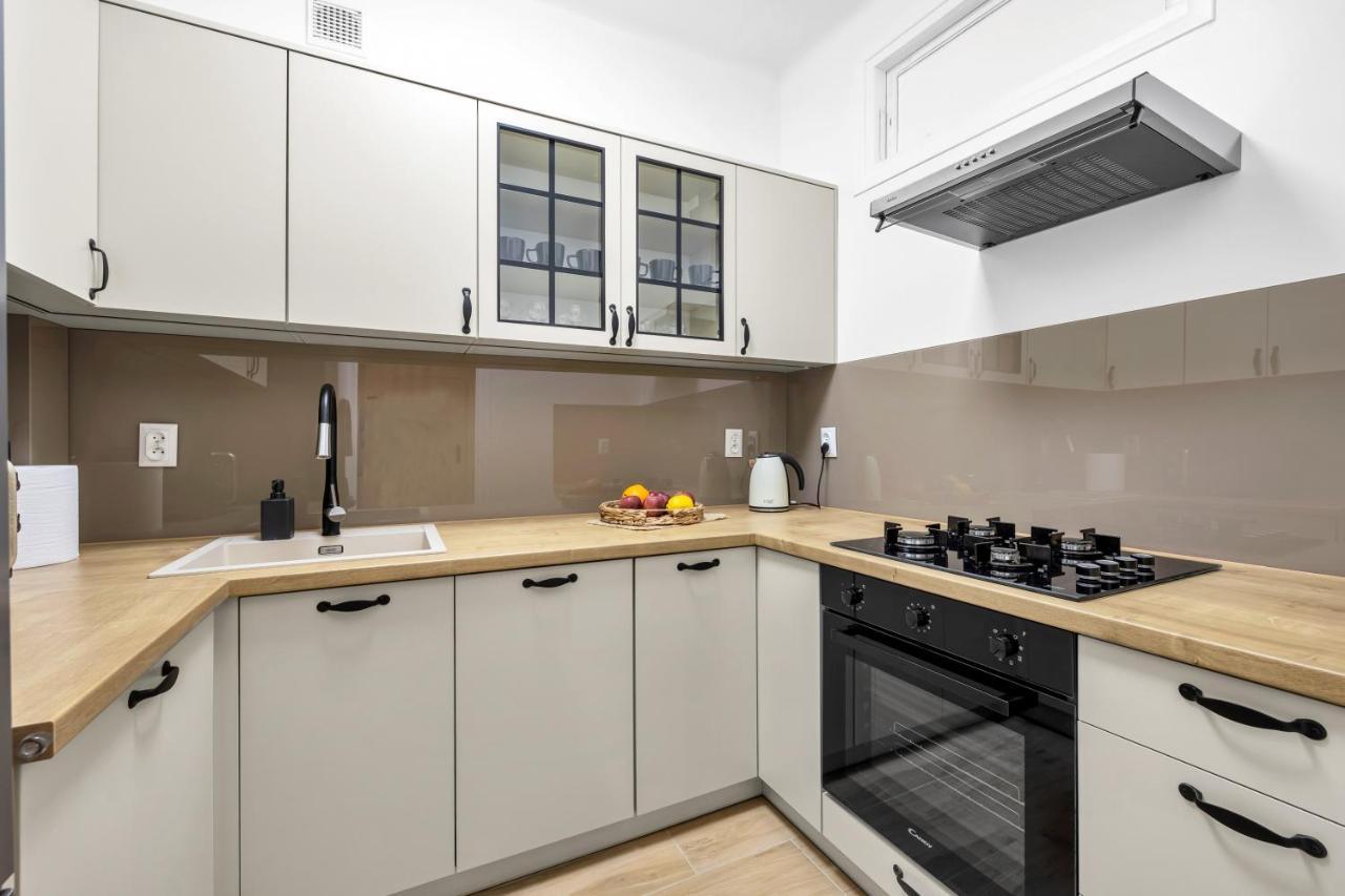 Unique Old Town 2Br Apt Stara 7 Varsó Kültér fotó