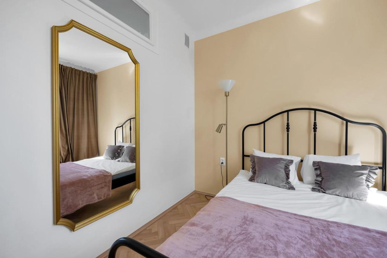 Unique Old Town 2Br Apt Stara 7 Varsó Kültér fotó