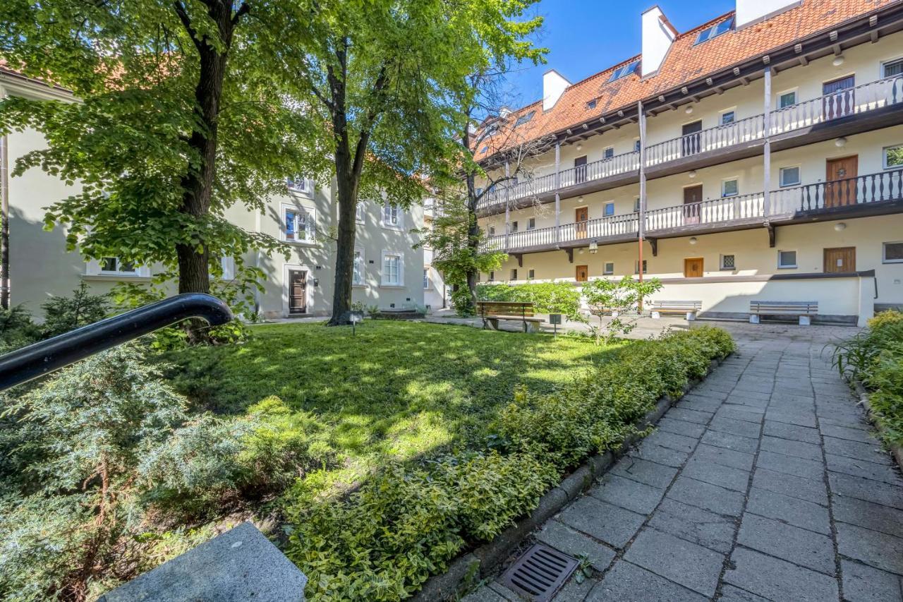 Unique Old Town 2Br Apt Stara 7 Varsó Kültér fotó